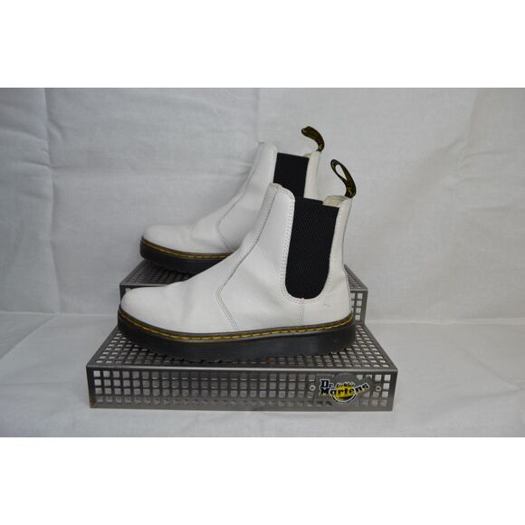 Dr Martens Dorrian 2976 Smooth Leather Chelsea Women's 8 White Pull On Boots - Picture 1 of 14